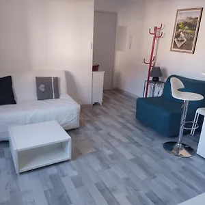25 M2 Centre Uriage Saint-Martin-dʼUriage